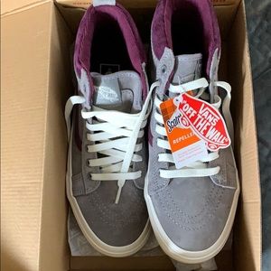 Women’s Van’s Sk8-Hi Mte Shoes